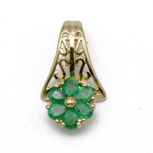 14k Yellow Gold Emerald Flower Pendant